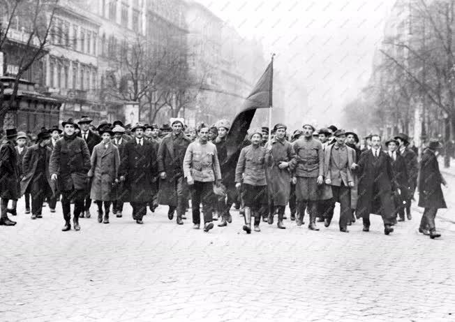 Történelem - 1919 - Volt orosz hadifoglyok
