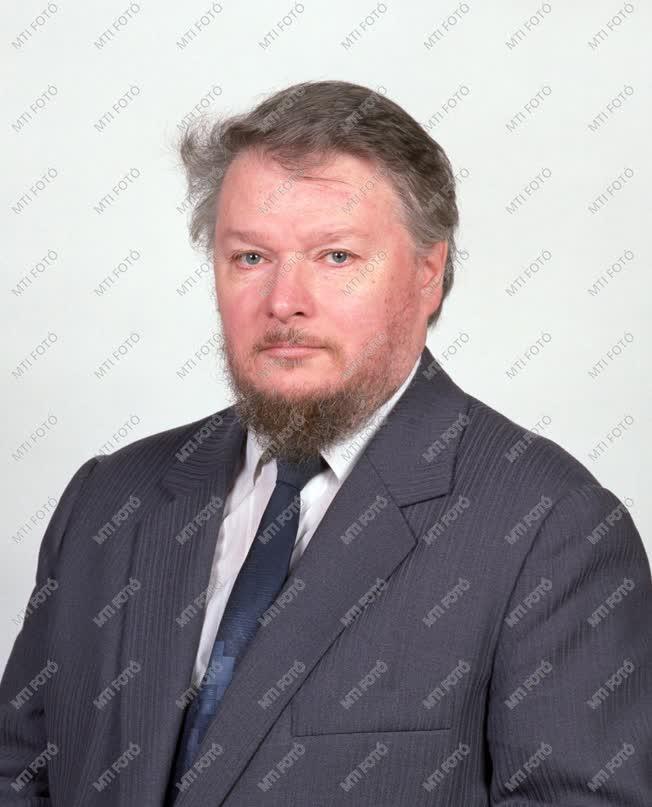 1990-es Széchenyi-díjasok - Beluszky Pál