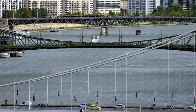 Városkép - Budapest - A főváros három Duna-hídja