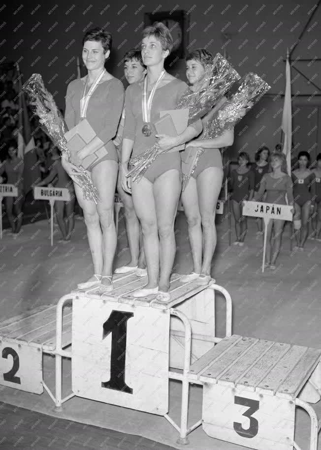 Sport - Az 1965-ös Universiade Budapesten