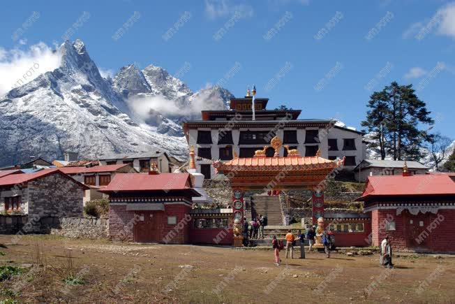 Nepál - Tengboche - Kolostor