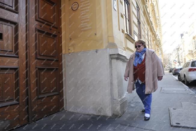 Sajtó - Vadász Ágnes, a Magyar Rádió és Televízió egykori bemondója