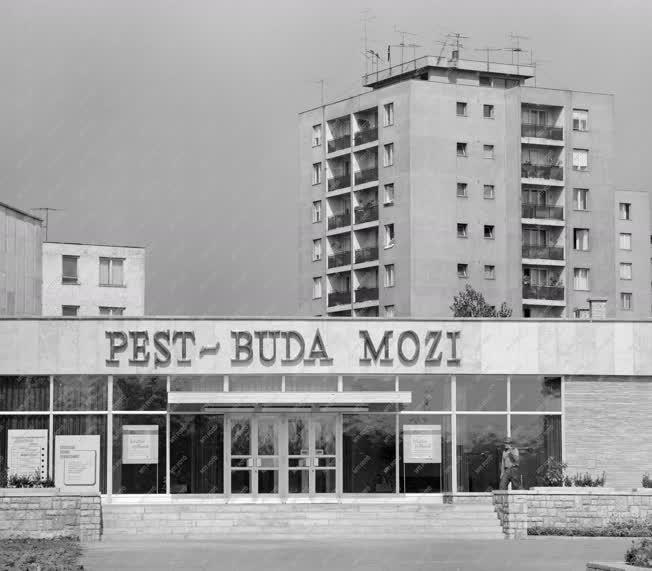 Városkép - József Attila-lakótelep - Pest-Buda Mozi