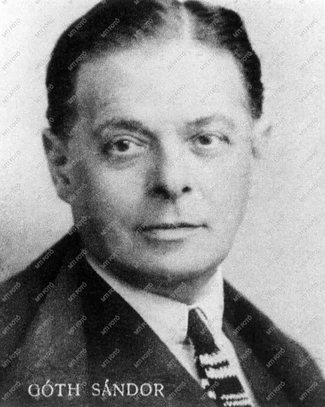 Színház - Góth Sándor színművész