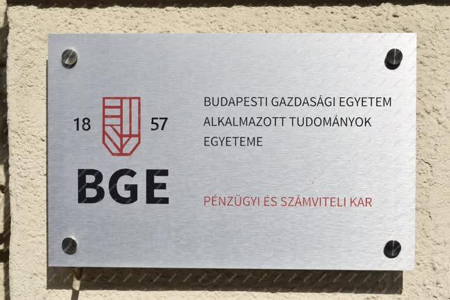 Oktatás - Budapest - BGE Pénzügyi és Számviteli Kar