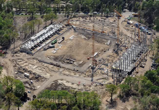 Sportlétesítmény - Debrecen - Épül a Nagyerdei Stadion 