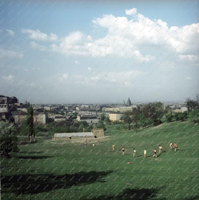 Városkép - Életkép - Budapest