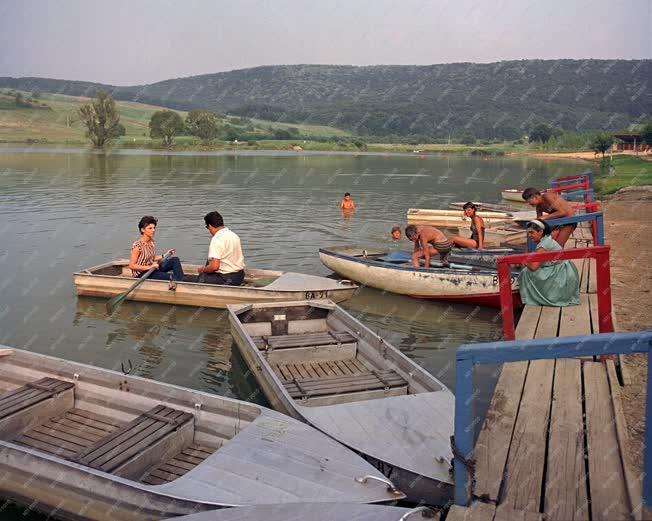 Idegenforgalom - Szabadidő - Orfűi csónakázó-tó