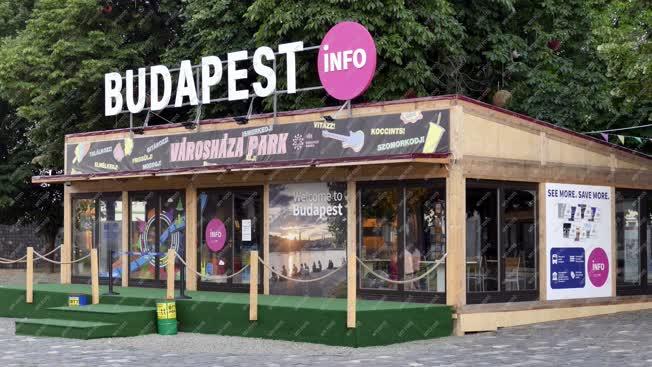 Idegenforgalom - Budapest Info pavilonja