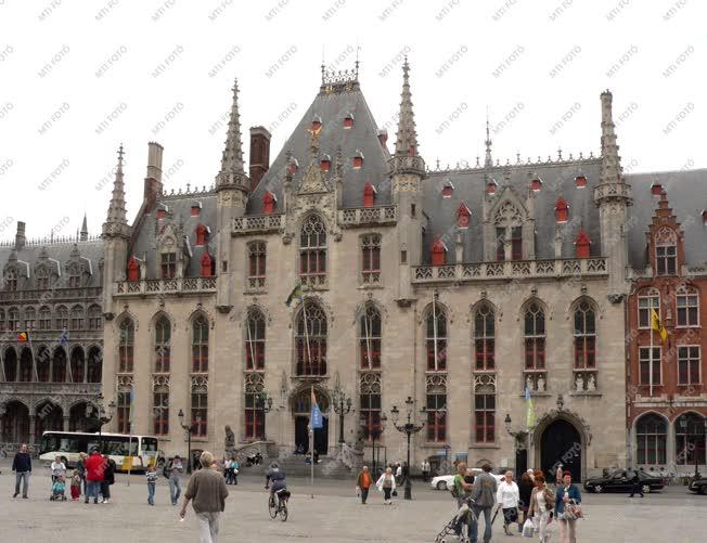 Belgium - A brugge-i piactér -  A Provincial court