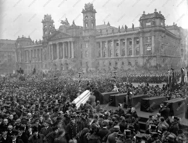 Halálozás - Temetés az 1920-as években