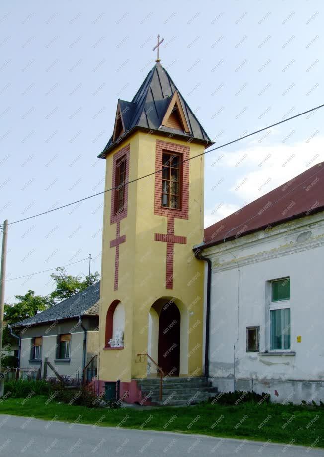 Magyarországi képek - Hottó - Templomépület