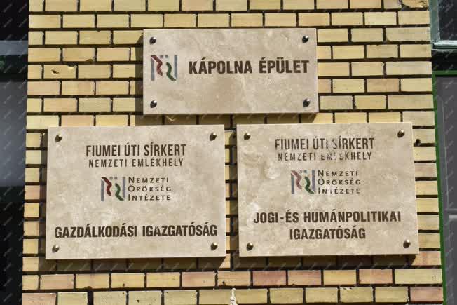 Temető - Budapest - Fiumei úti sírkert