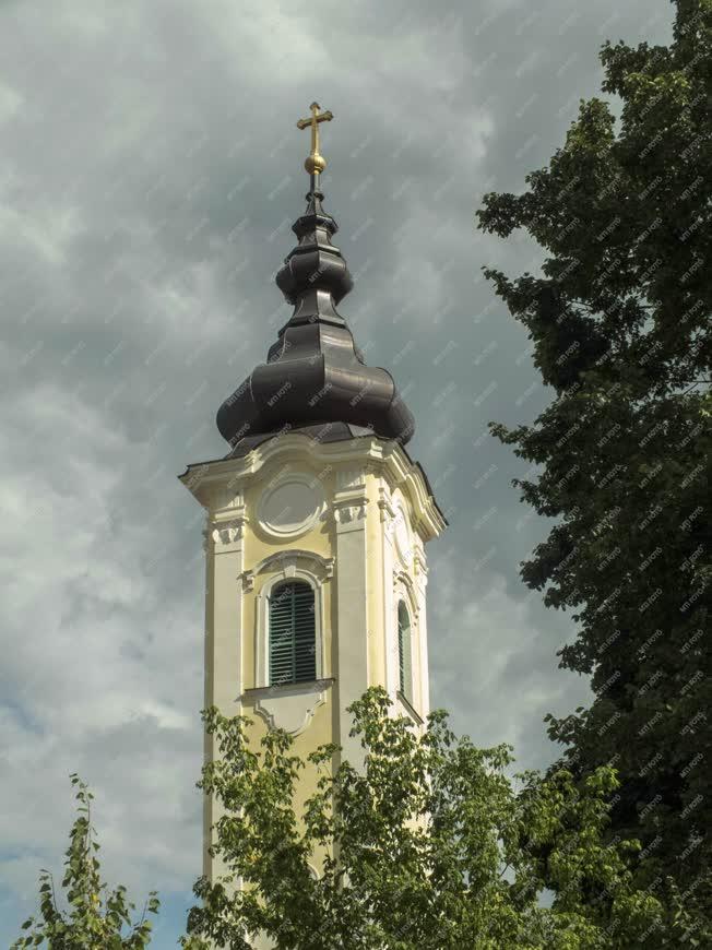 Egyházi épület - Vácrátót - A Szentháromság templom tornya