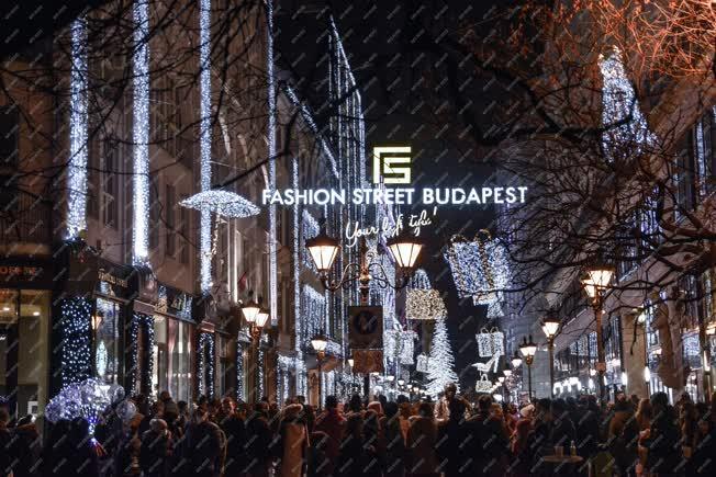 Kereskedelem - Budapest - Karácsony