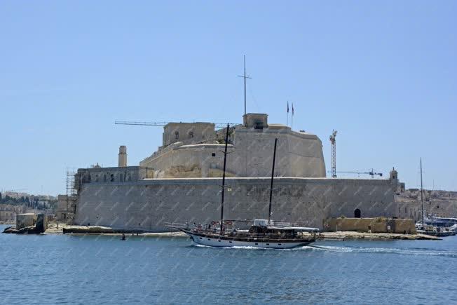 Épület - Birgu - A St. Angelo erőd 