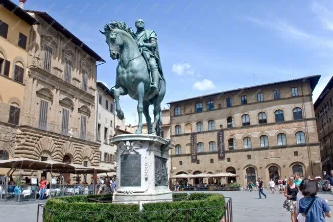 Műalkotás - Firenze - I. Cosimo lovas szobra