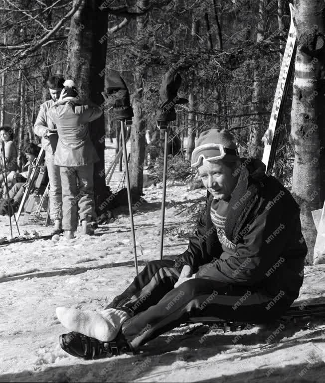 Szabadidő - Téli vasárnap a Kékesen