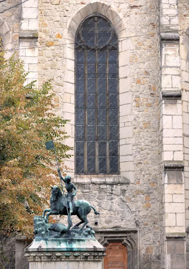 Kolozsvár - Sárkányölő Szent György-szobor