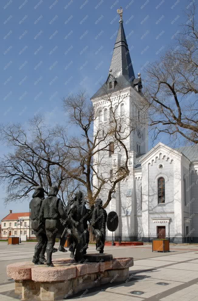 Városkép - Hajdúböszörmény - Hajdútánc szobor