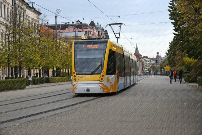 Városkép - Debrecen - CAF villamos