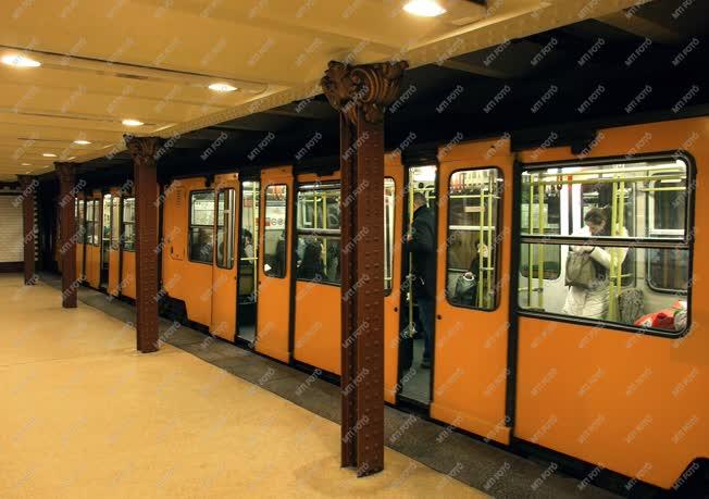 Közlekedés - A budapesti földalatti