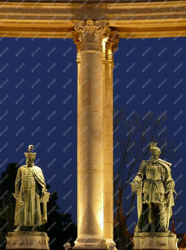 Köztéri szobor - Budapest - Bocskai István és  Bethlen Gábor szobra a Hősök terén