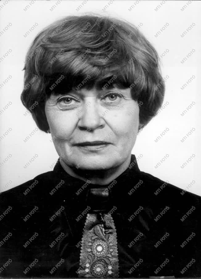 Kitüntetés - 1980-as évi Kiváló Művészek - Kolonits Ilona