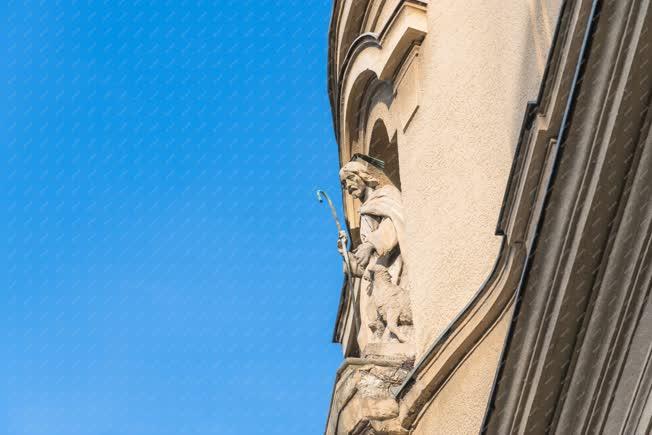 Egyházi épület - Budapest - Jézus Szíve Plébánia
