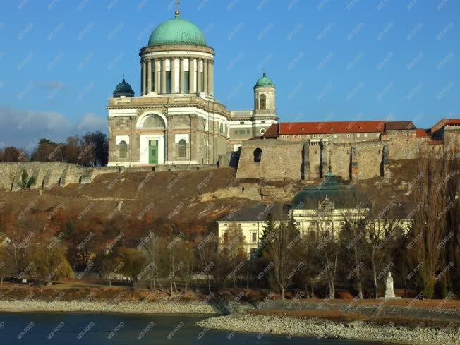 Táj, város - Esztergom -  Bazilika - Vár 