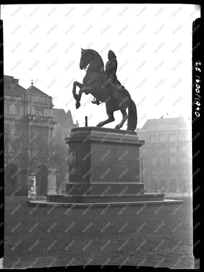 Városkép - Budapest album - II. Rákóczi Ferenc szobra