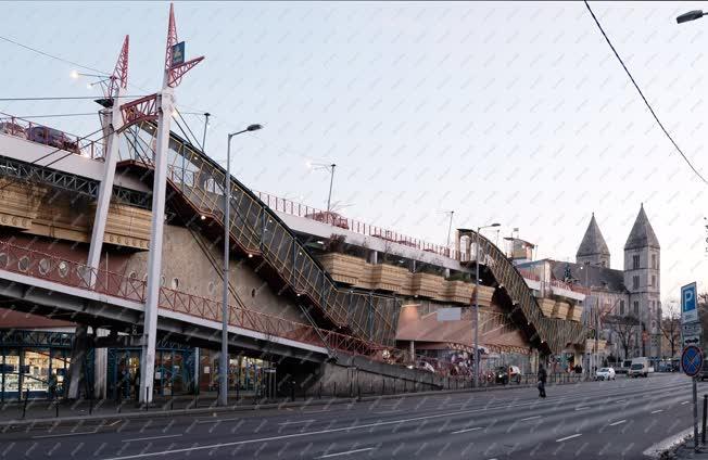 Kereskedelem - Budapest - A Lehel Csarnok épülete