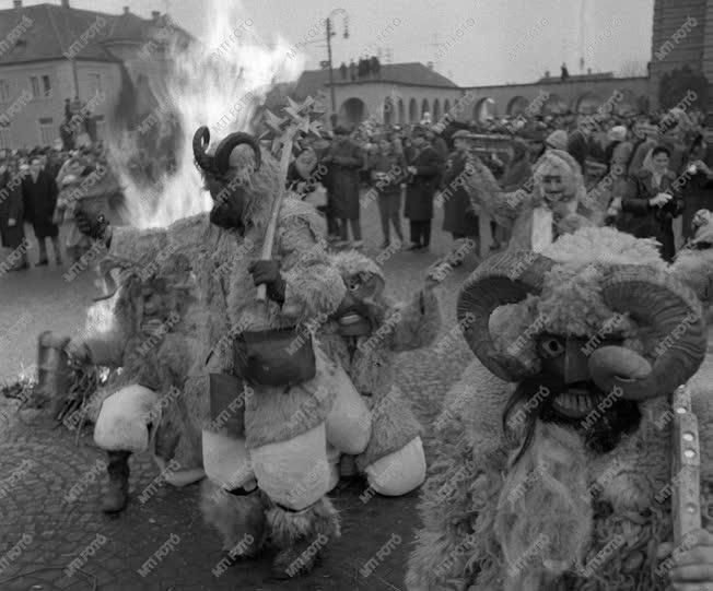 A szerző válogatása - Busójárás Mohácson