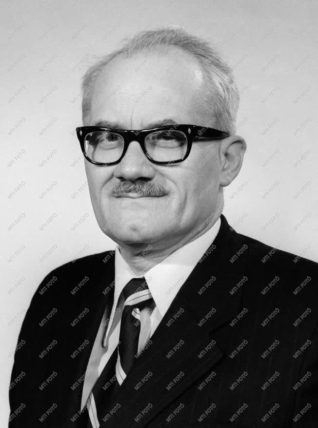 1978-as Állami-díjasok - Dr. Almássy György