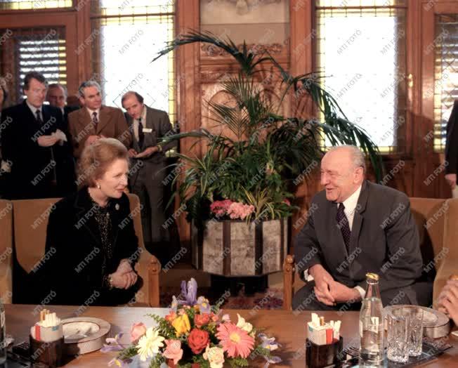 Kádár János találkozott a brit miniszterelnök asszonnyal