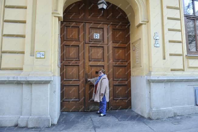 Sajtó - Vadász Ágnes, a Magyar Rádió és Televízió egykori bemondója