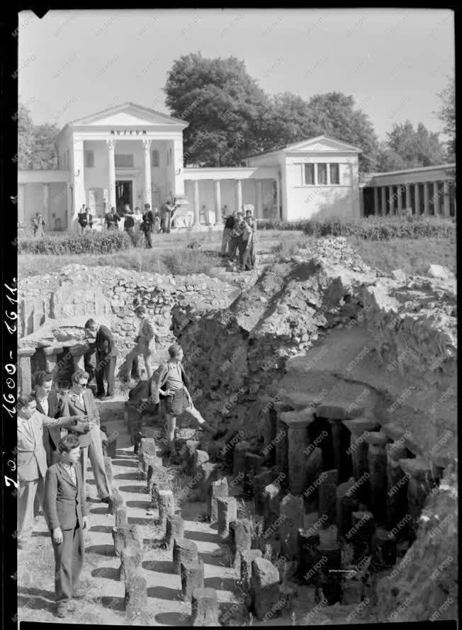 Városkép - Budapest album - Aquincum