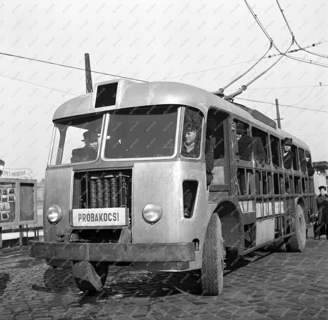 Ipar - Járműipar - Magyar trolibusz 