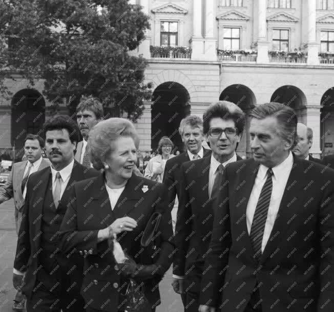 Külkapcsolat - Margaret Thatcher Budapesten