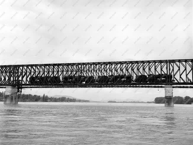 Budapesti képek - Az újpesti összekötő vasúti híd