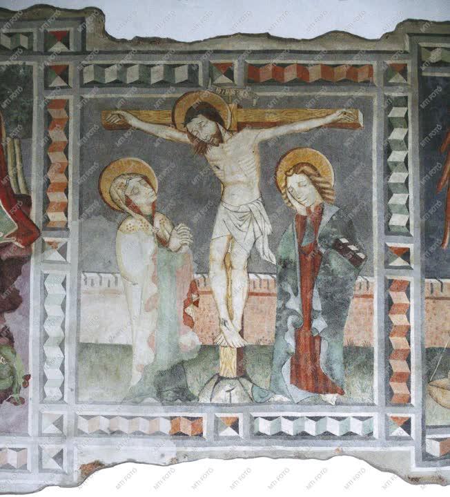 Műalkotás - Gótikus freskó a tarpai református templomban