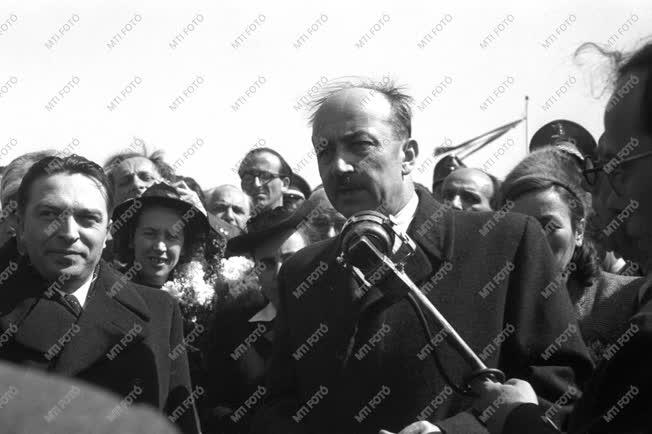 Belpolitika - Nagy Ferenc miniszterelnök 