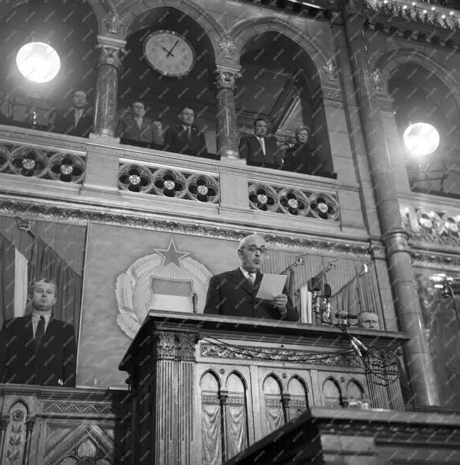 Parlament - Az Országgyűlés 1958. évi áprilisi ülésszaka