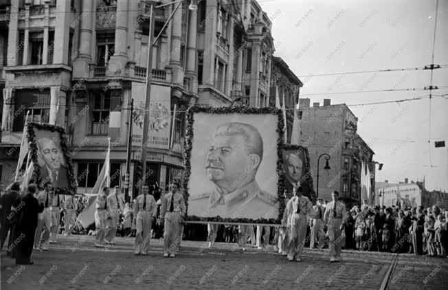 Ifjúsági szervezet - VIT Berlinben 