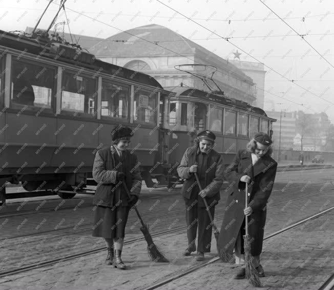 Közlekedés - Évforduló - Hetvenéves a budapesti villamos