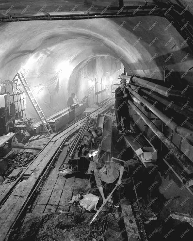 Metróépítés - Duna alatti alagút 