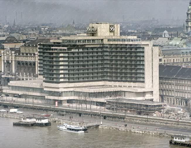 Városkép - Budapest - Hotel Duna Intercontinental