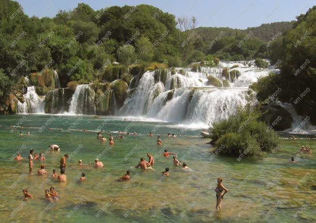 Horvátország -  A Krka Nemzeti Park vízesései