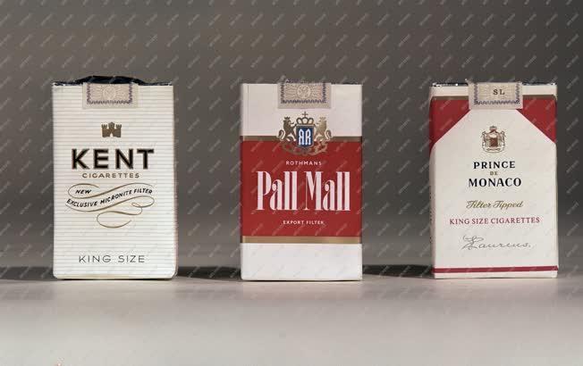 Dohányipar - Cigarettás dobozok