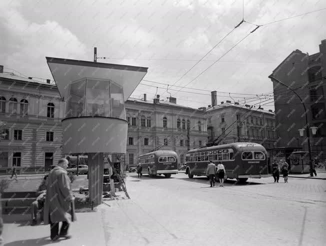 Városkép - Budapest - A Marx tér forgalma